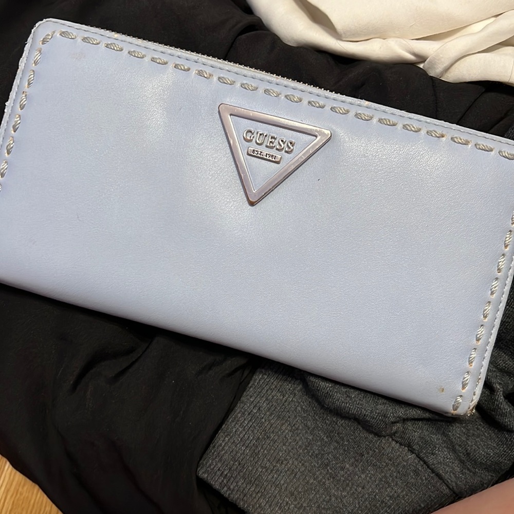 Guess wallet